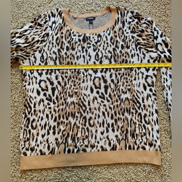 Nwt express leopard print knit sweater size XL brown - Picture 3 of 6